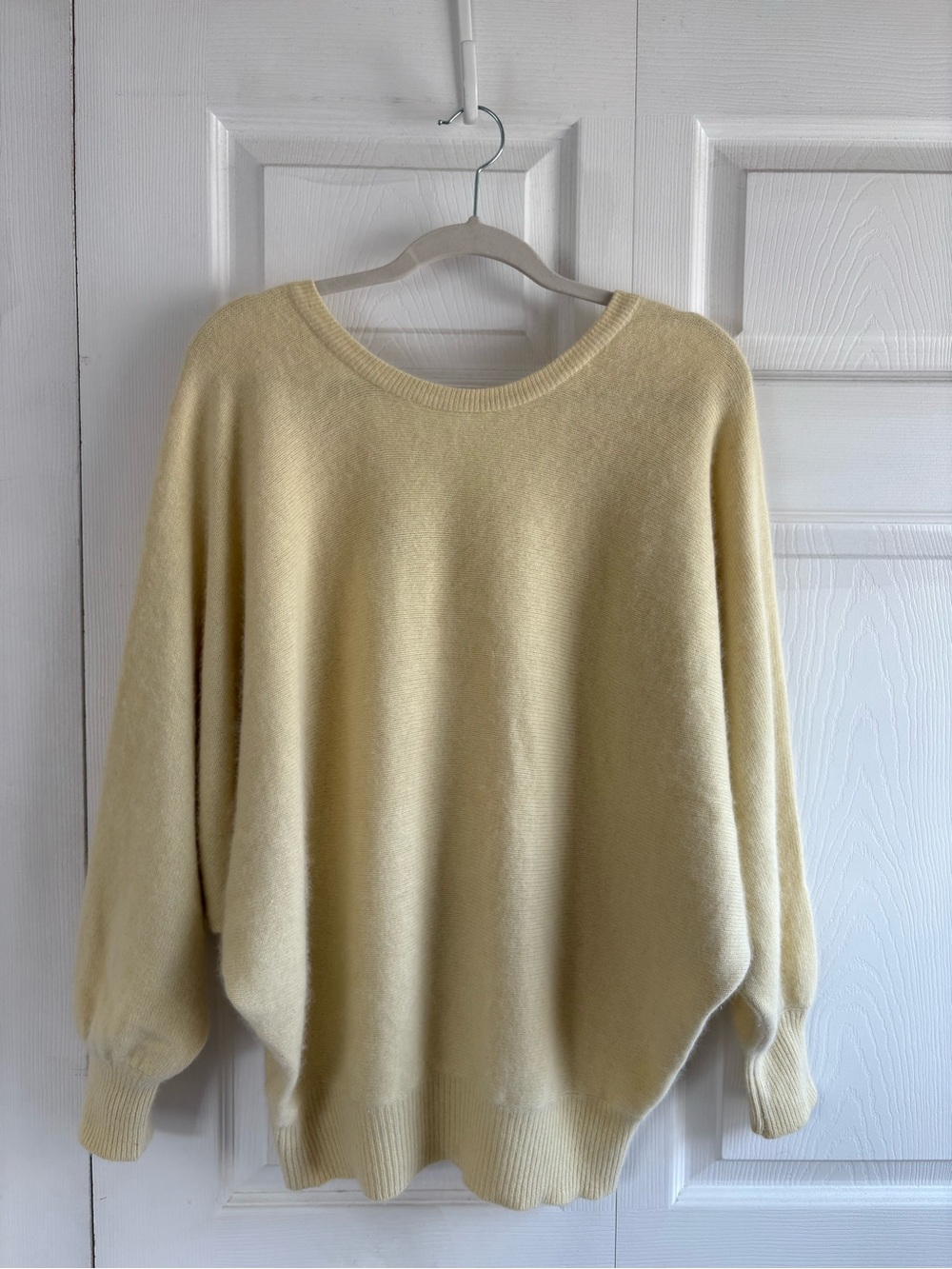 VNTG Saks Fifth Avenue Light Yellow Angora Rabbit Lambswool Sweater Bias Cut M
